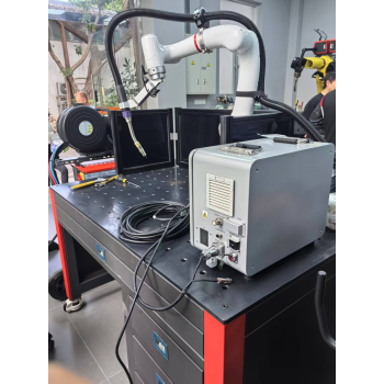 Zestaw spawalniczy COBOT Aura-3 + spawarka MV 500SPR